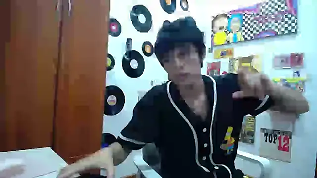 9 Fernanda 9 online show from February 8, 2025, 2:47 am