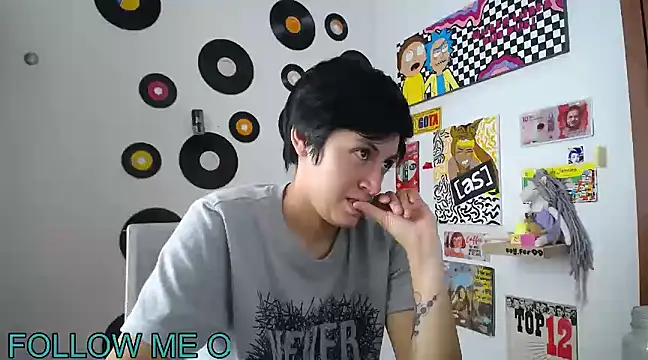 9 Fernanda 9 online show from February 21, 2025, 6:26 pm