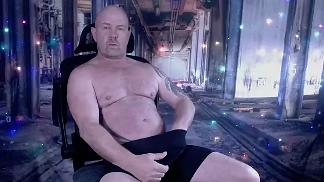 ManlyPrisonGuy online show from November 12, 2025, 1:55 pm