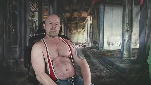 ManlyPrisonGuy online show from April 7, 2026, 1:44 pm