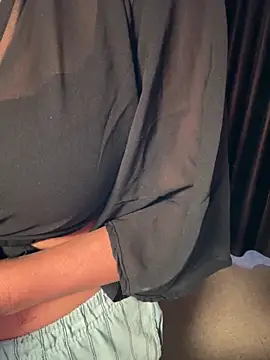 Snapshot of sexy-simmy chatting on March 14, 2026, 6:57 pm sexy-simmy online show from March 14, 2026, 6:57 pm