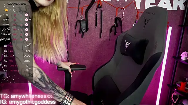 amywhitenessxx online show from January 15, 2026, 2:21 pm