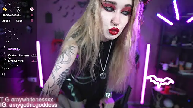 Snapshot of amywhitenessxx chatting on May 24, 2026, 11:26 am amywhitenessxx online show from May 24, 2026, 11:26 am