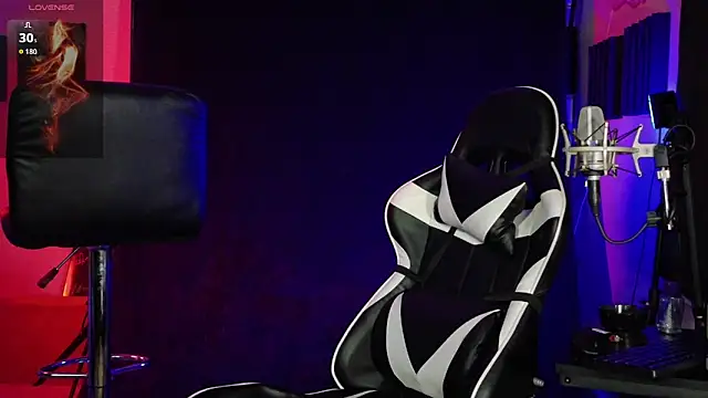 Snapshot of FiftyShadez chatting on March 30, 2026, 12:33 am FiftyShadez online show from March 30, 2026, 12:33 am