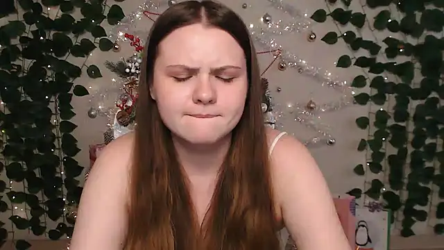 Snapshot of IxxiLiana chatting on December 25, 2024, 8:07 am IxxiLiana online show from December 25, 2024, 8:07 am