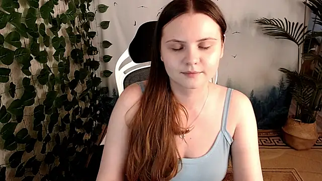 Snapshot of IxxiLiana chatting on March 18, 2025, 8:47 am IxxiLiana online show from March 18, 2025, 8:47 am