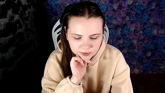 Snapshot of IxxiLiana chatting on September 23, 2025, 4:04 am IxxiLiana online show from September 23, 2025, 4:04 am
