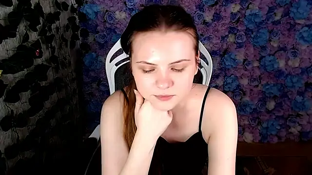 Snapshot of IxxiLiana chatting on October 23, 2025, 5:07 am IxxiLiana online show from October 23, 2025, 5:07 am