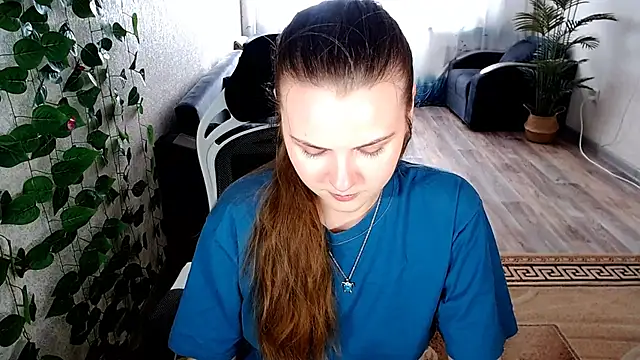 Snapshot of IxxiLiana chatting on October 31, 2025, 4:02 am IxxiLiana online show from October 31, 2025, 4:02 am