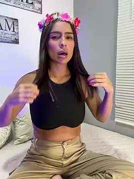 Mau White online show from January 1, 2025, 12:53 am