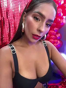 Mau White online show from February 10, 2025, 5:41 pm