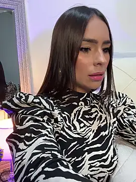 Mau White online show from March 20, 2025, 11:34 pm