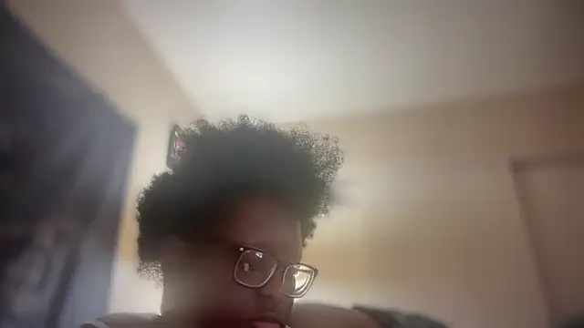 Yagurl  west online show from February 16, 2025, 12:19 am