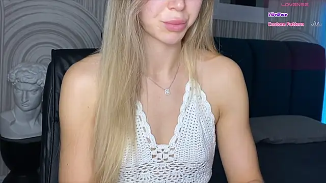 viviann evans online show from September 22, 2025, 1:07 am