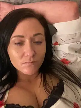 sexyserenity22 online show from February 18, 2026, 2:29 am