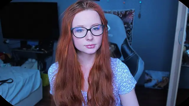 KlementinaBbG online show from February 27, 2025, 11:04 pm