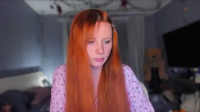 KlementinaBbG online show from April 6, 2026, 8:21 pm