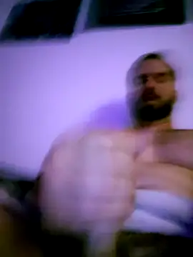 Snapshot of Zaddyfrank69 chatting on May 8, 2026, 4:40 am Zaddyfrank69 online show from May 8, 2026, 4:40 am