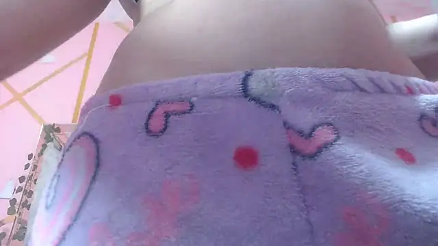 Snapshot of nadescomthxx chatting on December 5, 2024, 7:28 pm nadescomthxx online show from December 5, 2024, 7:28 pm