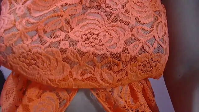 Snapshot of nadescomthxx chatting on February 1, 2025, 1:12 am nadescomthxx online show from February 1, 2025, 1:12 am