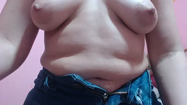 Snapshot of nadescomthxx chatting on March 14, 2025, 9:32 pm nadescomthxx online show from March 14, 2025, 9:32 pm