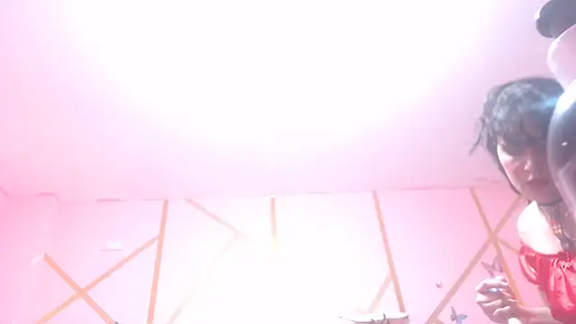 Snapshot of nadescomthxx chatting on March 15, 2025, 10:13 am nadescomthxx online show from March 15, 2025, 10:13 am