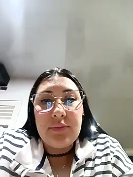 my-kitty online show from February 12, 2025, 2:56 am