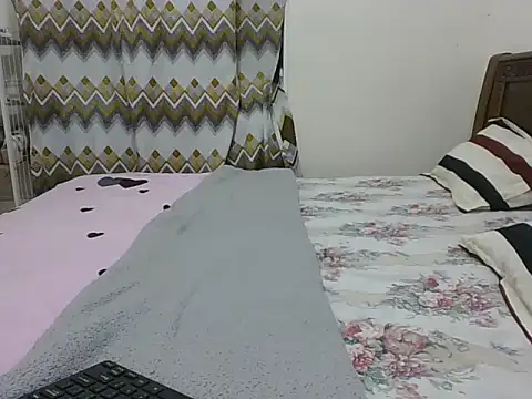 sexy  candyy online show from June 14, 2026, 2:24 am