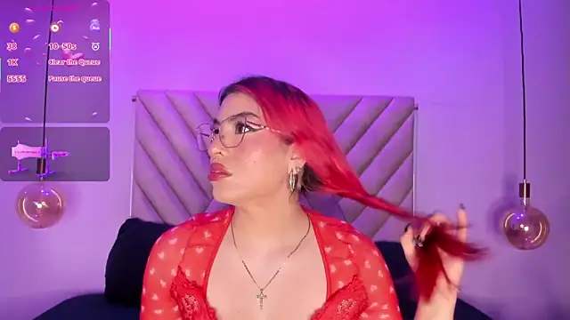 EmmaSwift  online show from November 21, 2025, 1:48 am