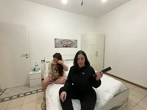 Snapshot of Chloe_Ricci chatting on January 11, 2025, 7:59 pm Chloe Ricci online show from January 11, 2025, 7:59 pm