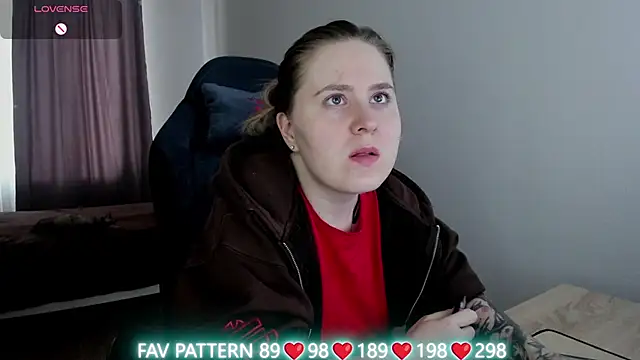 Olivia Munk online show from March 14, 2025, 10:18 am