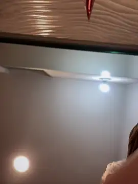 Snapshot of MichelleFerry_ chatting on February 5, 2025, 5:09 am MichelleFerry online show from February 5, 2025, 5:09 am