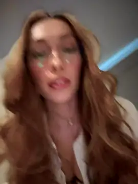 Snapshot of MichelleFerry_ chatting on September 13, 2025, 12:21 am MichelleFerry online show from September 13, 2025, 12:21 am