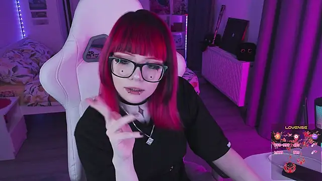 Yumi Youkai online show from February 14, 2026, 9:55 pm