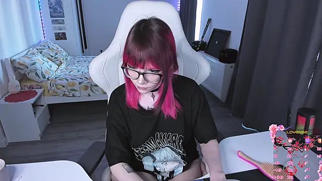 Yumi Youkai online show from June 8, 2026, 2:06 pm