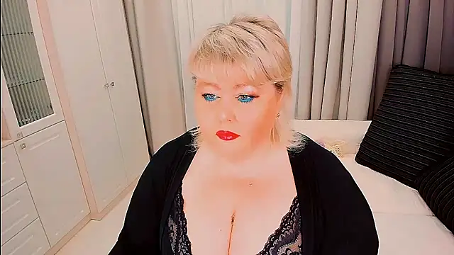 BIGTITSBBW online show from February 17, 2026, 7:05 am