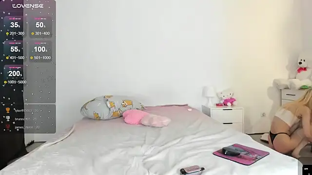 Snapshot of _pinkypay chatting on October 5, 2025, 5:55 pm pinkypay online show from October 5, 2025, 5:55 pm