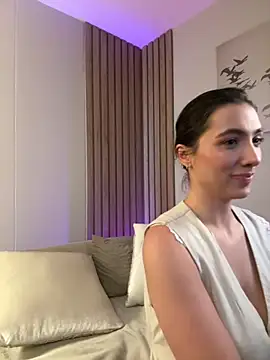 AnnaCastillo  online show from November 25, 2025, 9:37 pm