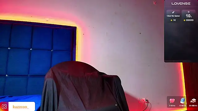 kuzzcoo online show from March 14, 2025, 11:32 pm