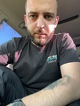 ElChapoGuzman95 online show from February 9, 2025, 2:07 pm