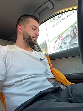 ElChapoGuzman95 online show from February 19, 2025, 6:22 am