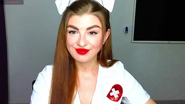  comefeelme  online show from February 17, 2025, 9:41 pm