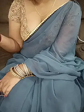 Mounika25 online show from November 8, 2025, 7:41 am