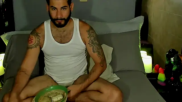 Snapshot of Prometeo-grizzly chatting on January 31, 2025, 11:13 am Prometeo-grizzly online show from January 31, 2025, 11:13 am