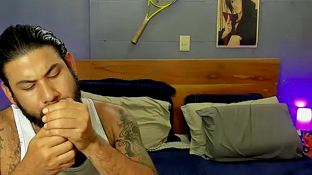 Prometeo-grizzly online show from December 22, 2025, 1:02 am