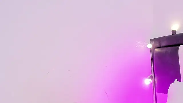 smiling  girl2 online show from February 20, 2025, 10:04 pm