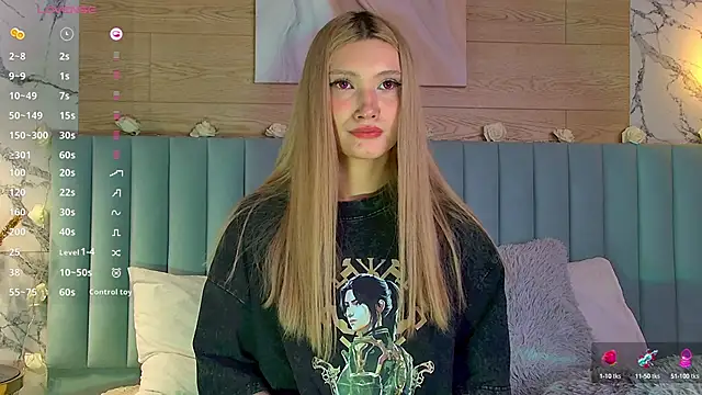 Snapshot of CarolReeves chatting on January 27, 2025, 9:02 am CarolReeves online show from January 27, 2025, 9:02 am