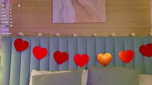 Snapshot of CarolReeves chatting on February 13, 2025, 12:00 pm CarolReeves online show from February 13, 2025, 12:00 pm