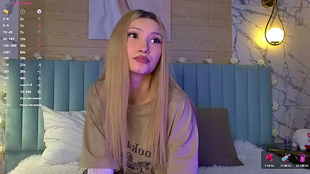 Snapshot of CarolReeves chatting on February 27, 2025, 12:13 pm CarolReeves online show from February 27, 2025, 12:13 pm