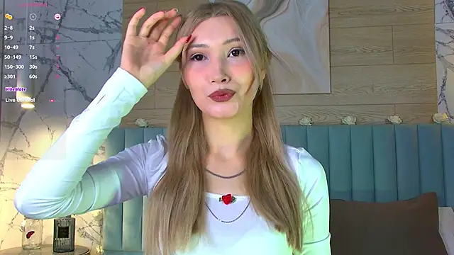 Snapshot of CarolReeves chatting on March 8, 2025, 5:49 am CarolReeves online show from March 8, 2025, 5:49 am